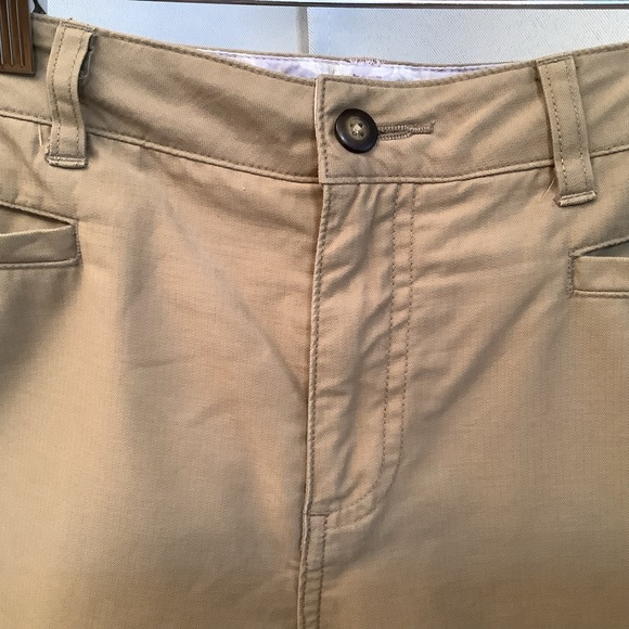 Horny Toad Shorts Women’s Size 12 Cotton, Zipper, Pockets High Waist Tan - Picture 2 of 12